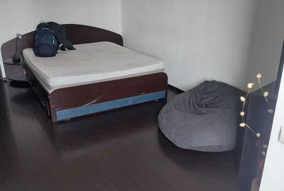 Garsonieră decomandată în Costin Georgian