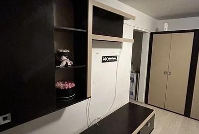 Apartament cu 2 camere semidecomandat în Pantelimon
