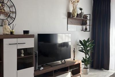Apartament cu 2 camere decomandat, mobilat în Central