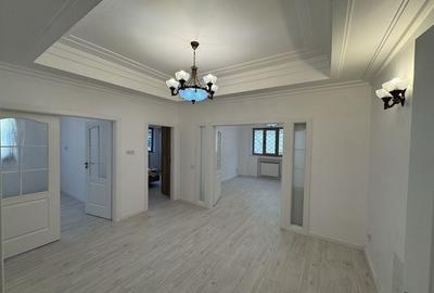 Apartament cu 3 camere decomandat, mobilat în Cișmigiu