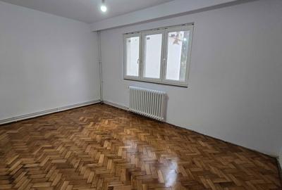 Apartament cu 3 camere semidecomandat în Dosu Bricii - 2