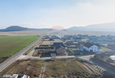 Lot de casă 685 mp I Poiana Crăițelor I Bod - 1