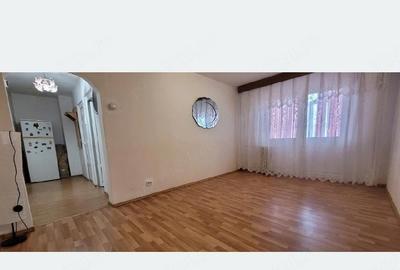 Apartament cu 3 camere semidecomandat în Narcisa - 5