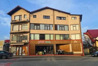 Spațiu comercial, de 120 mp, în Central - 3