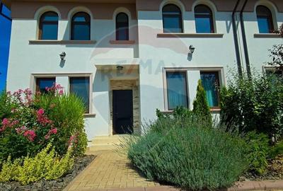 DE INCHIRIAT Casa / Vila cu 5 camere in zona Ferme/OTOPENI - 1