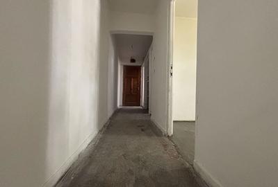 Apartament cu 3 camere semidecomandat în Central - 7