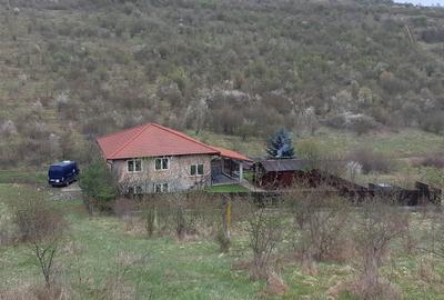 Casă cu 3 camere cu Teren 1000 Mp în Livezeni - 2