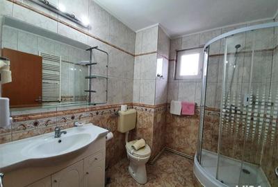 Casă cu 7 camere în Eforie - 3