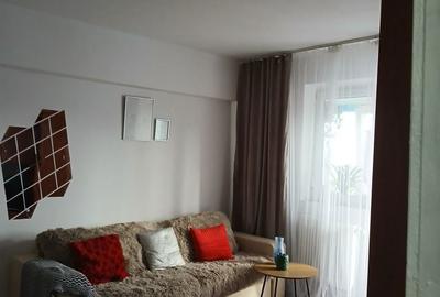 Apartament cu 2 camere semidecomandat în Central