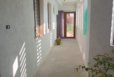 Casă cu 3 camere în Central - 1