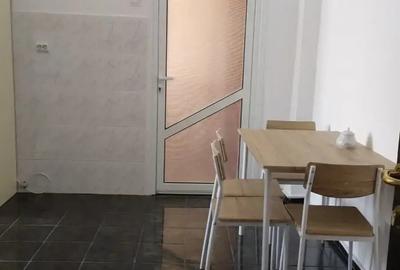 Apartament cu 2 camere decomandat în Precista