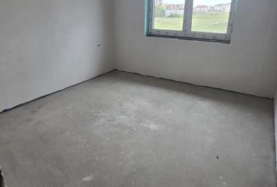 Duplex cu 3 camere cu Canalizare în Moșnița Nouă - 6