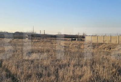 Teren de 1677 mp, în Central - 4