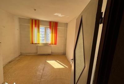 Apartament cu 4 camere în Central - 8
