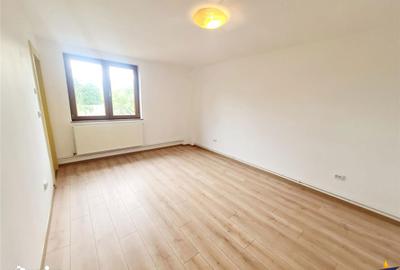 Casă cu 7 camere decomandat cu Garaj în Bartolomeu - 19