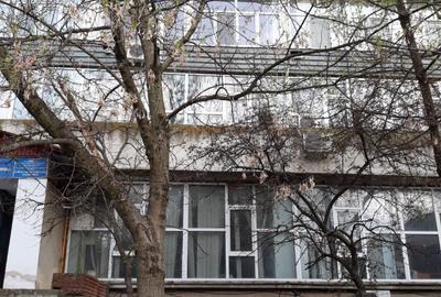 Birou, 287 mp în Central