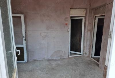 Casă cu 2 camere în Bârlad - 2