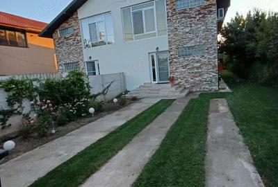Casa de vanzare