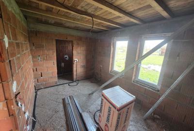 Casă cu 3 camere în Parța - 7