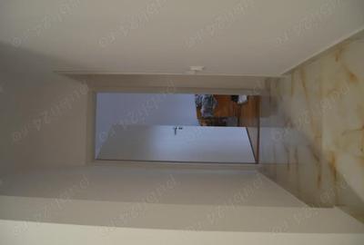 Apartament cu 3 camere decomandat în Predeal - 19