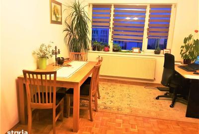 Apartament cu 3 camere semidecomandat în Central - 12