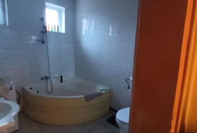 Casă cu 4 camere decomandat în Ultracentral - 4