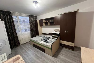 Garsonieră decomandată în Micro 19 - 2