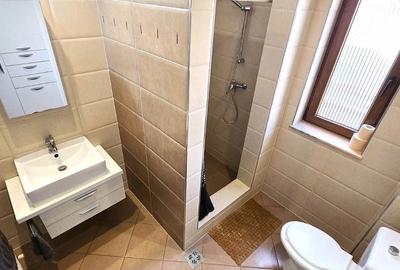 Casă cu 4 camere cu Teren 1000 Mp în Central - 11
