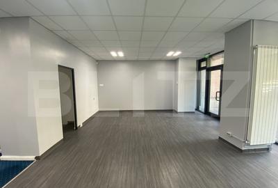 Spațiu comercial, de 72 mp, în Rovine - 3