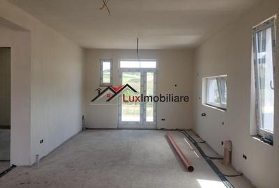 Casa superba semifinisata 120 mp utili + 450 mp teren liber. Zona Corusu. - 3