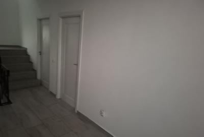 Casă cu 4 camere cu Teren 400 Mp în Central - 7