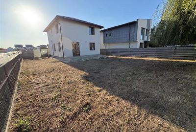 Casă cu 5 camere cu Teren 450 Mp în Domnești - 3