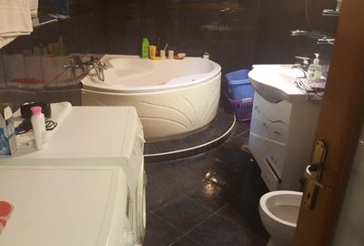 Casă cu 5 camere cu Teren 995 Mp în Central - 12
