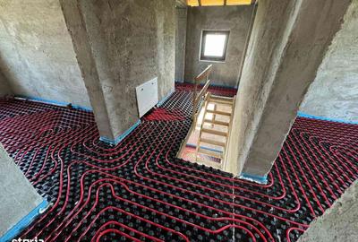 Casă cu 4 camere cu Teren 533 Mp în Central