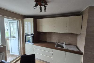 Apartament cu 3 camere decomandat în Rahova - 8