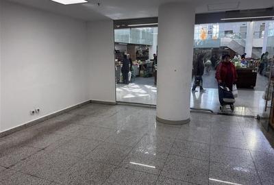 Spatiu comercial , in Piata Sudului . - 5
