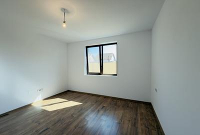 Casă individuală cu 3 camere cu Canalizare în Sânmihaiu Român - 17