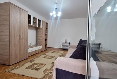 Apartament decomandat în Baba Novac