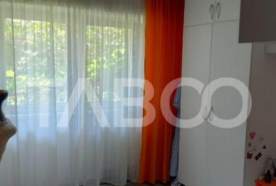 Apartament cu 5 camere decomandat în Florești - 2
