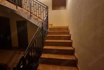 Casă cu 5 camere cu Teren 510 Mp în Bujoreni