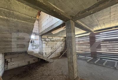 Casa la rosu P+M, Cernele (capatul lui 2), 420 mp teren, 149 - 23