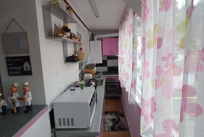 Apartament cu 4 camere decomandat în Central - 10