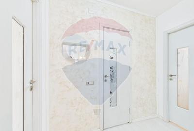 Apartament cu 3 camere semidecomandat, mobilat în Ștefan cel Mare - 15