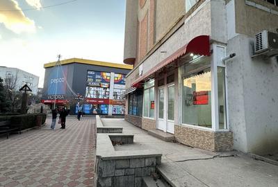 Spațiu comercial, de 50 mp, în Central - 3