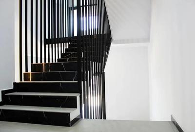 Apartament cu 3 camere decomandat în Theodor Pallady