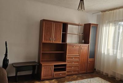 Garsonieră decomandată în Astra - 2