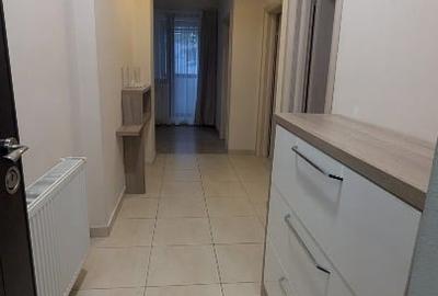 Inchiriez apartament cu 3 camere Inchiriez apartament cu 3 camere - 8