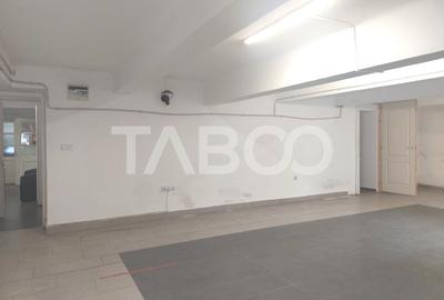 Spatiu de inchiriat 52mp  pretabil after school birou central Cisnadie - 4