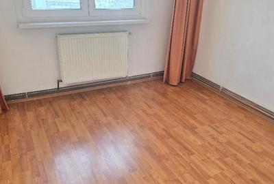 Vand apartament 2 camere decomandat in Deva, zona Micro 15, - 8