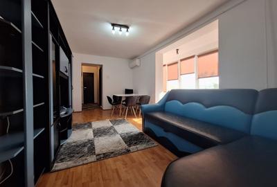 Apartament cu 2 camere semidecomandat, mobilat în Complex Studențesc